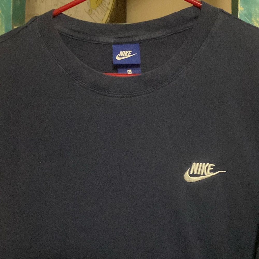 Vintage navy blue long sleeve t shirt w/ white embroidered logo men’s XL